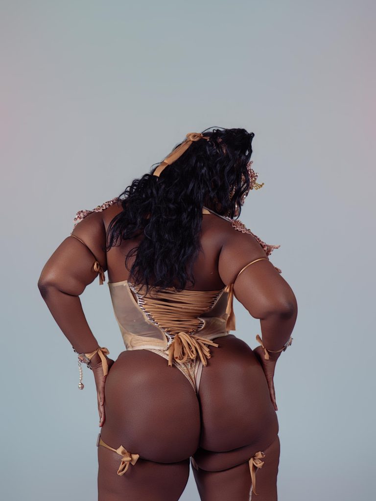 MARÉ Curvy Bodywear back-1401x1867
