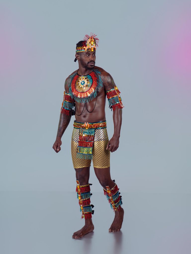 YORÉ Imperial Male with gold shorts-1401x1867